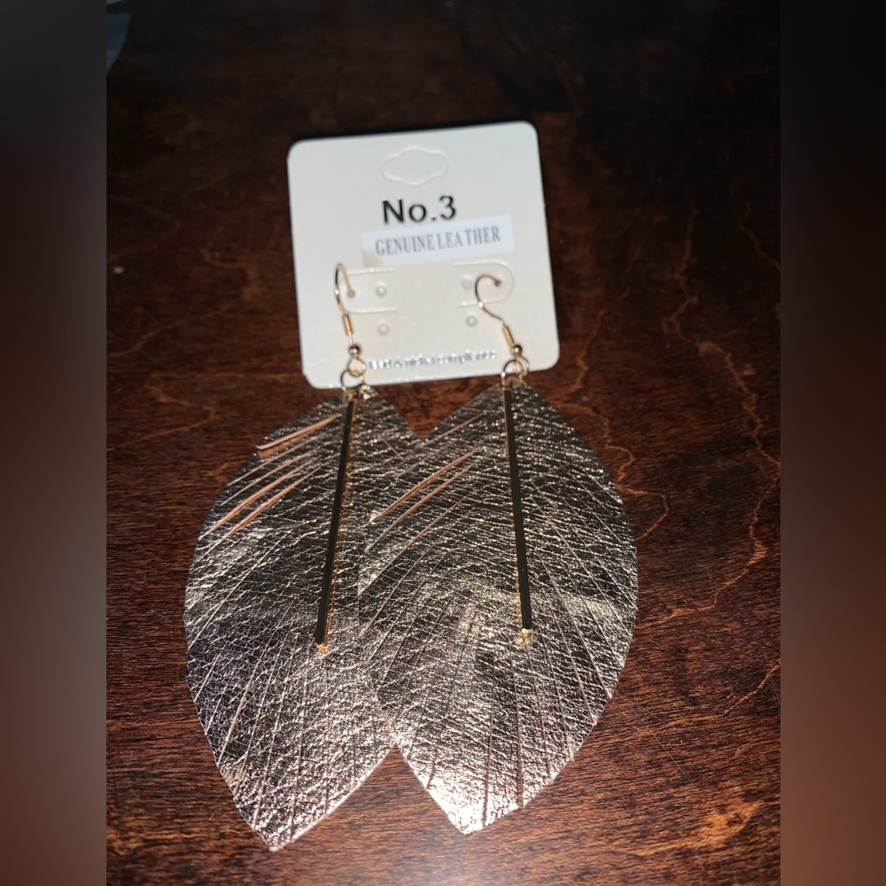 Genuine leather Rose gold leaf shape earrings - Picture 2 of 3